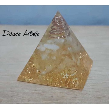 Pyramide Orgonite