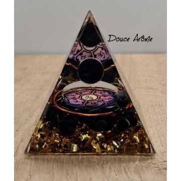 Pyramide Orgonite